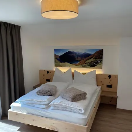 Dorfblick Appartements & Rooms Senales Exterior photo