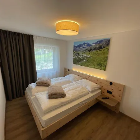 Dorfblick Appartements & Rooms Senales Exterior photo