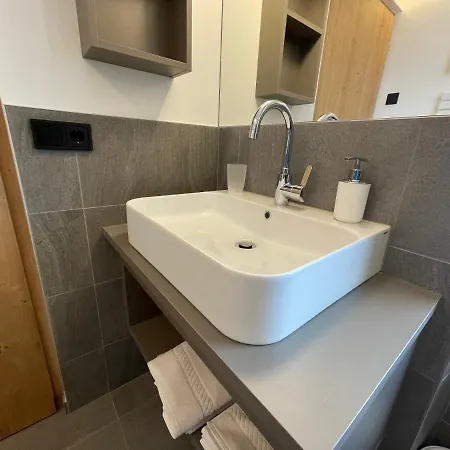 Dorfblick Appartements & Rooms Senales Exterior photo